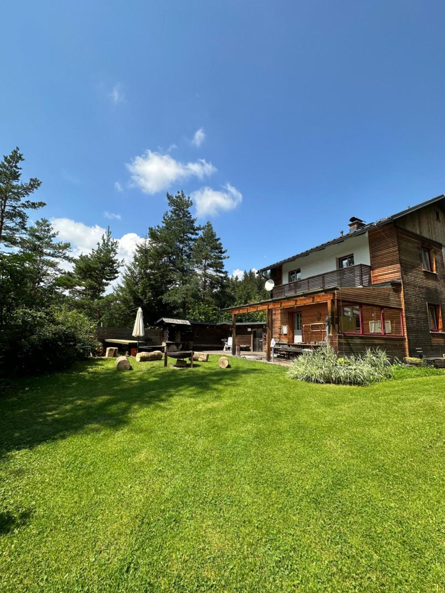 Ferienhaus Im Wald Edelschrott Luaran gambar