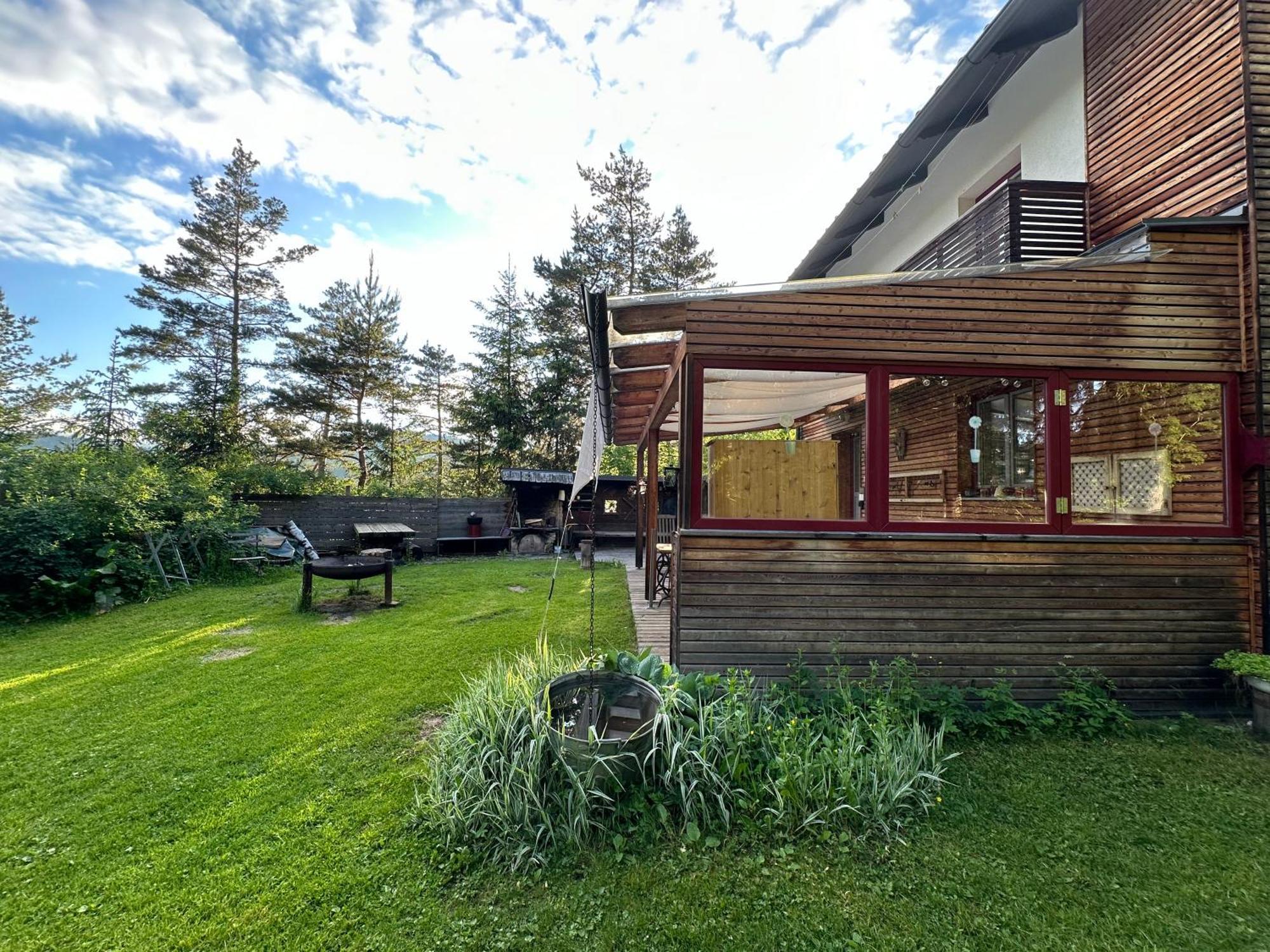 Ferienhaus Im Wald Edelschrott Luaran gambar