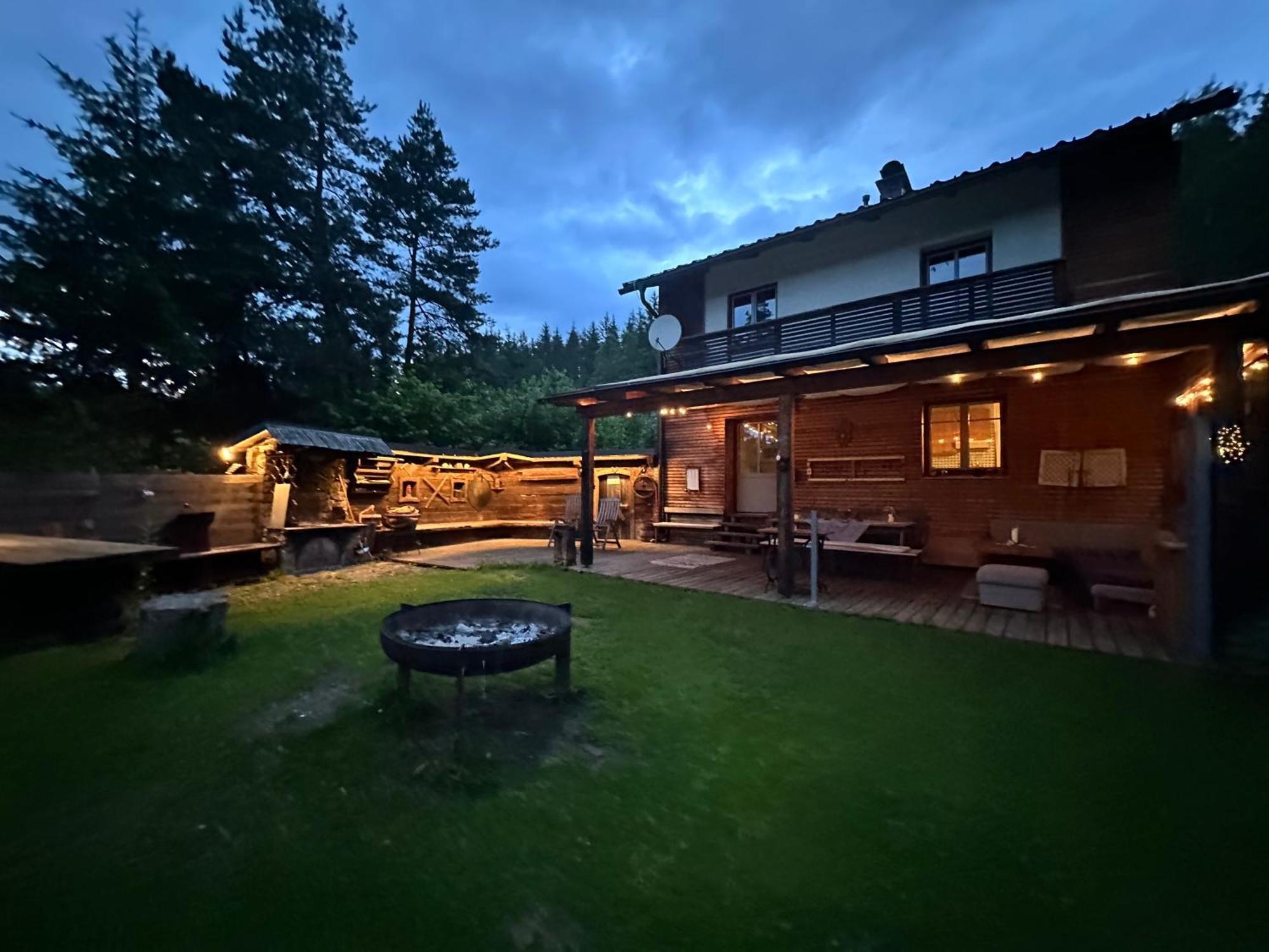 Ferienhaus Im Wald Edelschrott Luaran gambar
