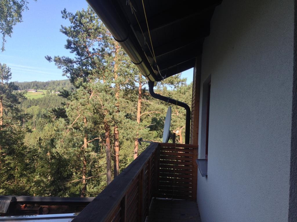 Ferienhaus Im Wald Edelschrott Luaran gambar